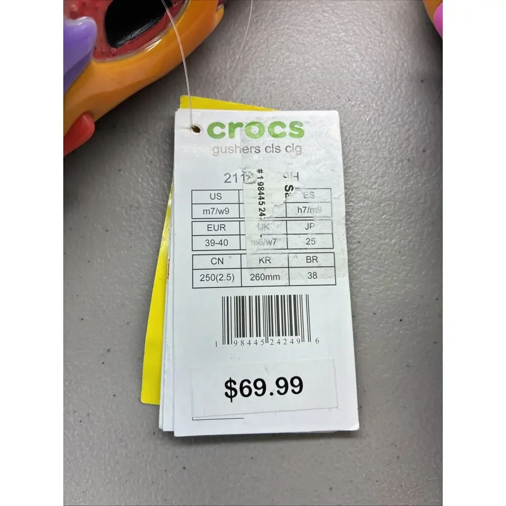 NEW CROCS Gushers Classic Clog w/ Jibbitz Unisex Men's 7 Women’s 9 With Tags